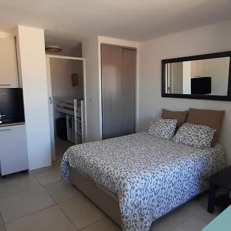 Appartement 419, Port Vénus Au Village Naturiste